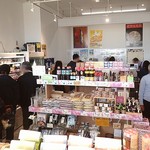 道の駅石狩 あいろーど厚田 - お店内観；石狩市の他, 友好都市(石川県輪島市&沖縄県恩納村)の産品も並びます @2019/04/28