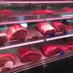 黒崎屋 - メッツゲライ池多の肉。
      
      今度のBBQはココで買ってシュラスコしようかな？
      
      
      
      
