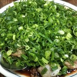 やきとり鳥かつ - 名物、ねぎ。じゃなくて、鶏のたたき