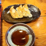 ラーメンたろう - サービスの餃子