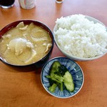 かどや - ［2019/04］ぶたじる(320円)＋めし小(180円)