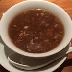 謝朋殿 - 蟹肉入りフカヒレスープ  醤油の味