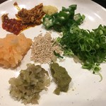 しゃぶ葉 - たくさんの種類の薬味