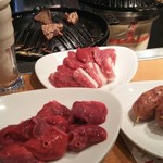 いただきます。 - ソーセージ、ふわふわ（肺）、ジンギスカン