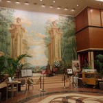 LOBBY LOUNGE - 