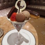 第一ホテル東京 ロビーラウンジ - チョコレートパフェ
