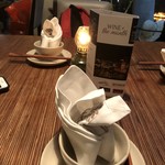 Cau Go - テーブルセッティング