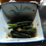 久村の酒場 - ワラビのおひたし