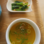 T'sたんたん - スープと小松菜のおひたし付き
