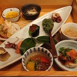 和食すがわら - 前菜盛り合わせ。