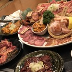 Yakiniku Rakuen - 