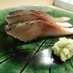 くりや - 炙りトロ鯖（赤酢〆、3日間熟成）