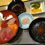 そらまち亭 - 海鮮大漁丼