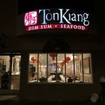 Ton Kiang - リトルロシアの一角にある