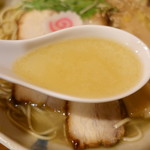 麺房 昭和呈 - スープ