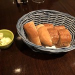 ワインハウス ブウション - パン