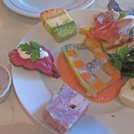 オ・タン・ペルデュ - 前菜盛り合わせ