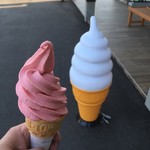 A・COOP - いちごソフトクリーム（小）200円