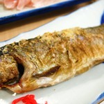 唐船峡 そうめん流し - マスの塩焼き