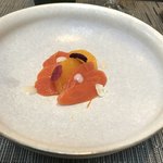 ヴェジトゥス - アミューズ
                                人参のオレンジグラッセ 白味噌とコアントロー風味