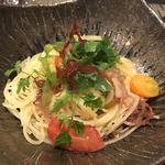 ヴェジトゥス - 穀物
      チェリートマトと海草のスパゲティーニ 白たまり風味