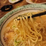 echigoya - 1902_echigoya-越後屋-_Jakarta Pork Ramen@88,000Rp(ジャカルタポークラーメン)家系ラーメンです！麺リフト！