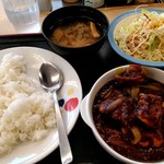 松屋 - ごろごろ煮込みチキンカレー生野菜セット 