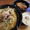 花巻らーめんバガボンド - 料理写真:鉄砲みそラーメンハーフ&うま飯&チャーシュー