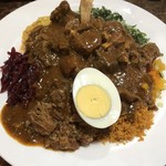 ロッダグループ - ギャミラサ 山羊 上から