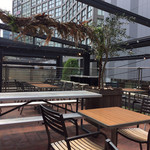 J.S. BURGERS CAFE - テラス席も広くて良いね！