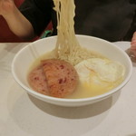 豊明苑 粉麺焼腊茶餐廳 - 料理写真:「出前一丁」加 $7
