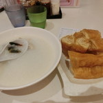 豊明苑 粉麺焼腊茶餐廳 - 粥のセット