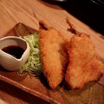 お酒と火鉢のお店 便利屋食堂 - アジフライ