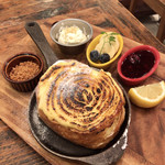 プレミアムチーズブリュレ 1300円(税抜き)