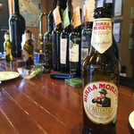 HUG the Kitchen & Wine - 