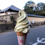 嵯峨とうふ　稲 - 湯葉ソフトクリーム