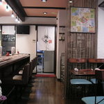 楽酒楽肴　越冬 - 入り口から見た店内