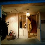 オーベルジュ・オー・ミラドー - エントランス