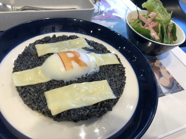 2 5 Spinns カフェ スイーツパラダイス店 明治神宮前 カフェ 食べログ