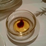 オーベルジュ・オー・ミラドー - 北イタリアバルサミコ入りスペインのオイル