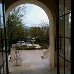 オーベルジュ・オー・ミラドー - エントランスから