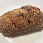 ア・ビアント　 - クランベリーとラベンダーのカンパーニュ（小）　￥１６８