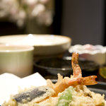 大喜 - 料理写真:揚げたてのアツアツ、サクサク天ぷら・・・一度ご賞味あれ！