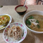 東門雞肉飯 - 料理写真: