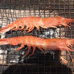 黒崎屋 - さーーーお庭BBQ！！！
      
      今日は海鮮から行こうか！！！
      
      
      