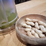 檜葉 - 食後に、殻付きピーナッツ