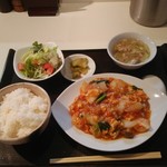 Saika - 日替ランチ（野菜入りエビチリ）ご飯大盛り