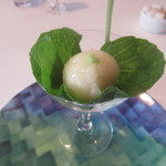 レストラン・モリエール - グレープフルーツシャーベット山葵とともに