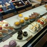 ドゥ・マン - カットケーキは300円台からあります