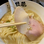 らぁ麺 飛鶏 - 鶏チャーシュー